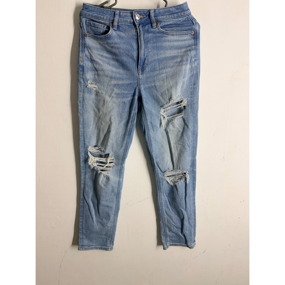 American Eagle High Waisted Distressed Mom Jeans Light Wash Blue Denim Stretch 6